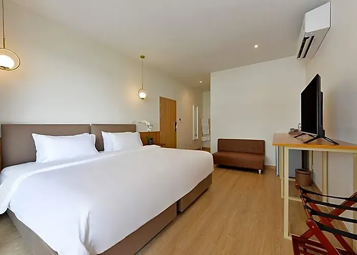 호텔 Ratchathewi Hyde Away 3*